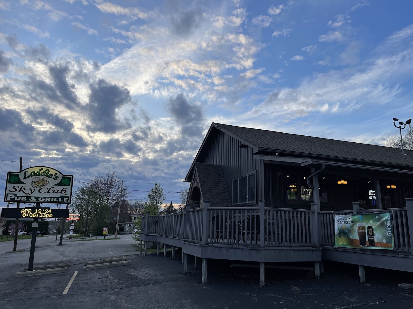 Laddie's Sky Club